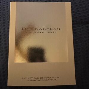 DonnaKaran Cashmere Mist!